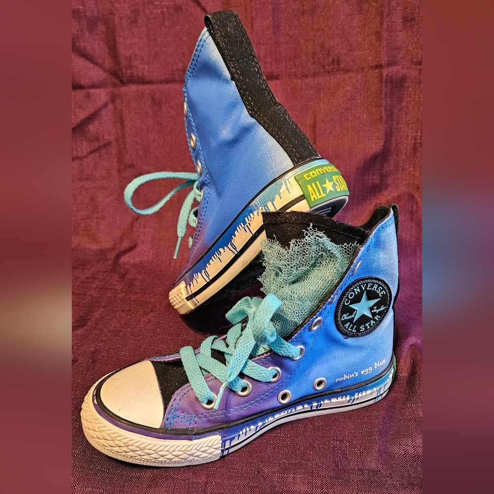CONVERSE ALL STAR Hi-top Sneakers Crayola Robin's Egg Blue YOUTH Size 11 Chucks